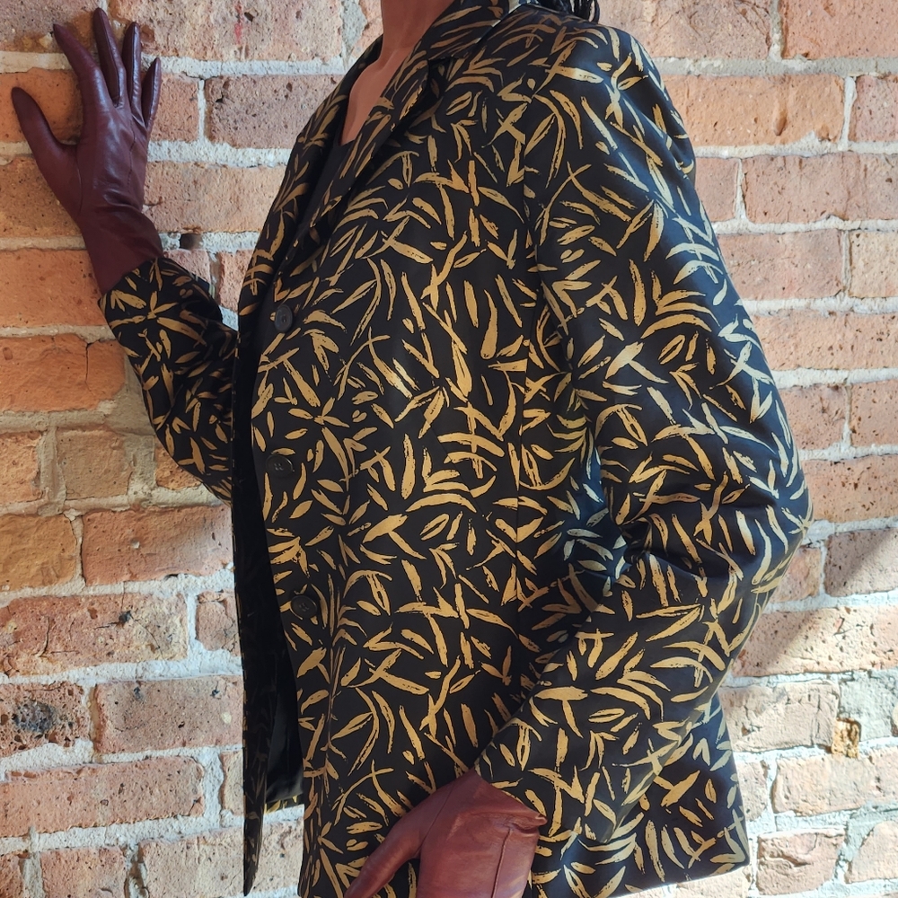 Structured Black/Gold Blazer Jacket - image 4